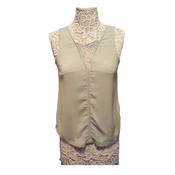 Banana Republic Tops - BANANA REPUBLIC VNeck Sleeveless Shell Tank Top szXS